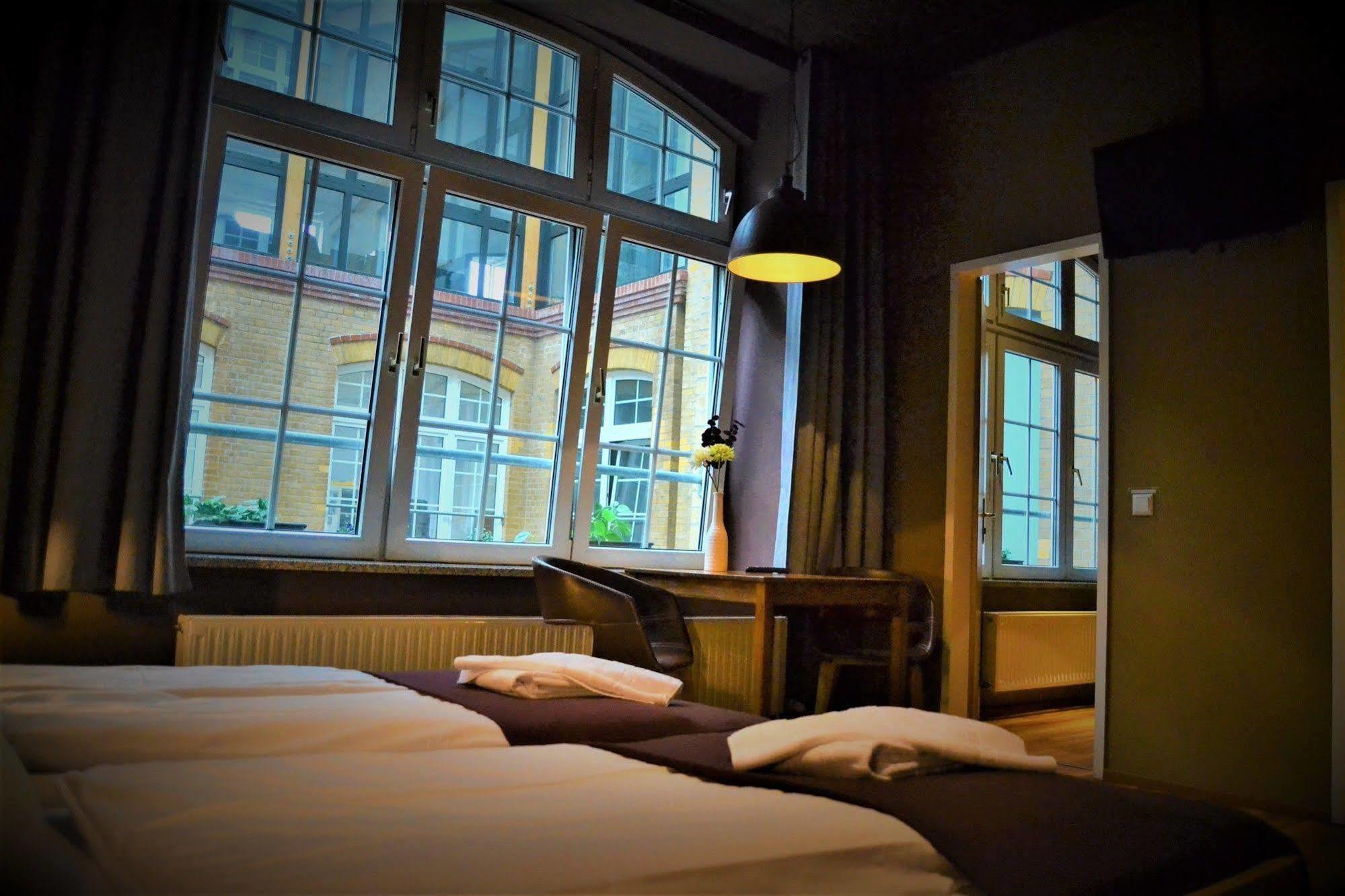 ברלין Singer109 Hostel, Hotel & Apartment מראה חיצוני תמונה